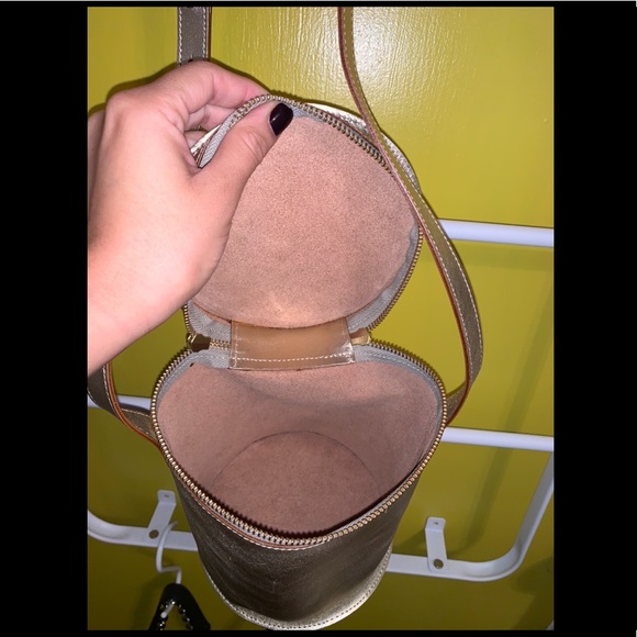 Minor History Gold Cylindrical crossbody bag - Picture 4 of 4